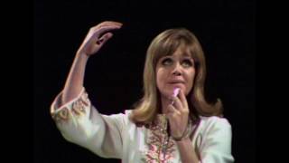 Hildegard Knef  Eins und eins das macht zwei Stars im Studio 09101971 [upl. by Annahoj979]