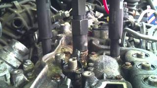 Injector Removal Ltd  Vauxhall Vivaro Injector Removal [upl. by Otnicaj987]