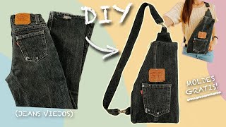 REUTILIZANDO JEANS VIEJOS PARA HACER UNA BOLSA  Denim Sling Bag Tutorial  DIY BOLSA [upl. by Yvel216]